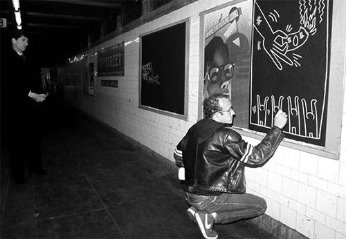 keith-haring-break-dance-L-TU3Aua